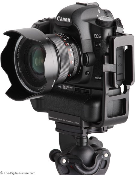 Zeiss-18mm-f-3.5-ZE-Distagon-Lens-On-Camera.jpg