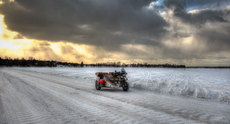 BMW+GS+Adventure,+Iceroad,+Rovaniemi.+FInland.-4.jpg