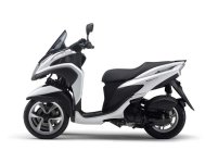 Yamaha-Tricity-LMW-scooter-02.jpg