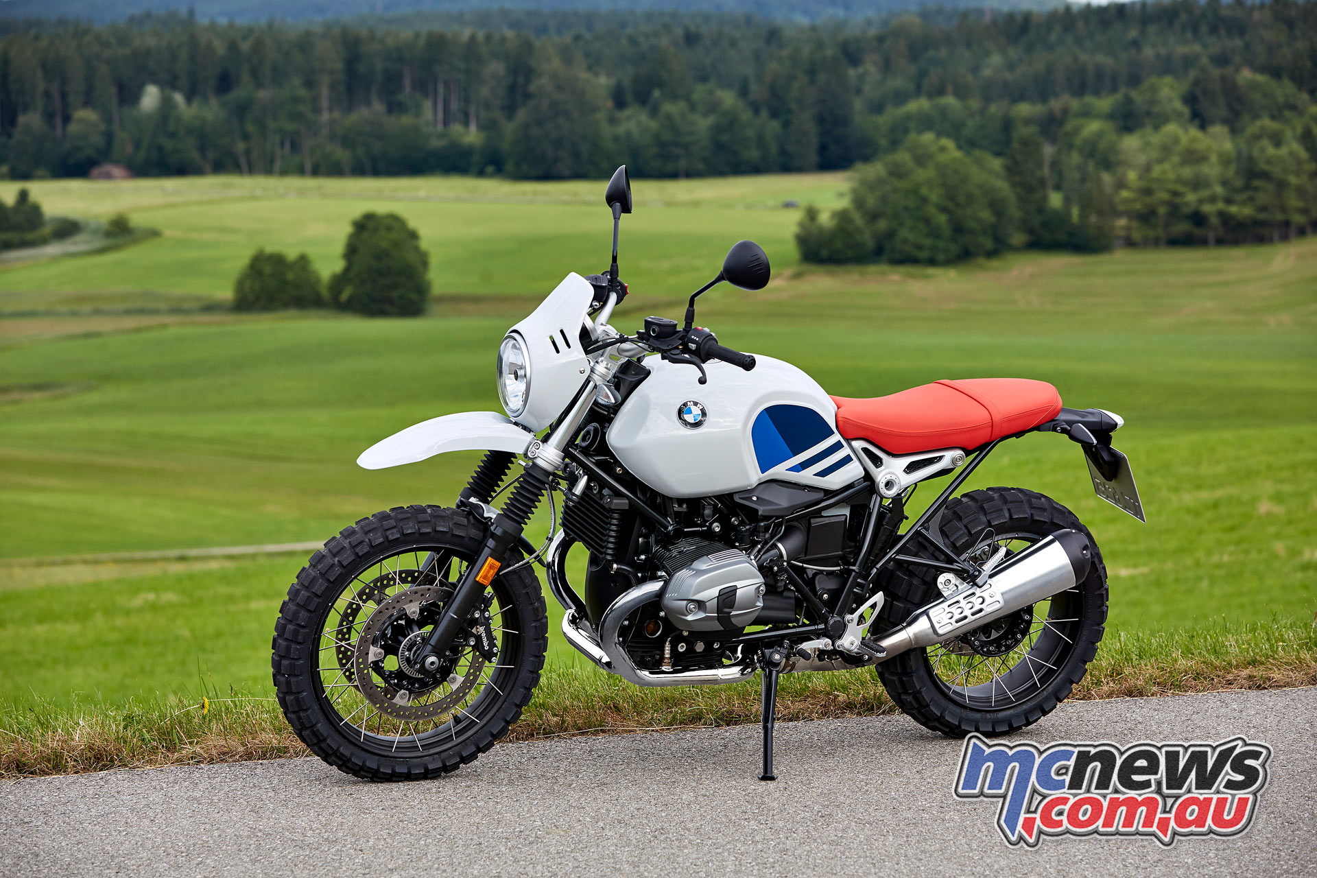 2017-BMW-R-nineT-Urban-GS-19.jpg