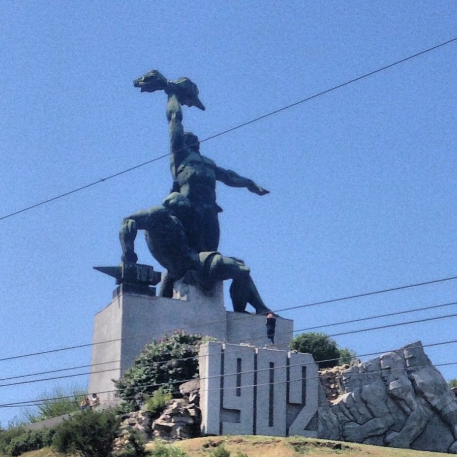 emymuqyv.jpg