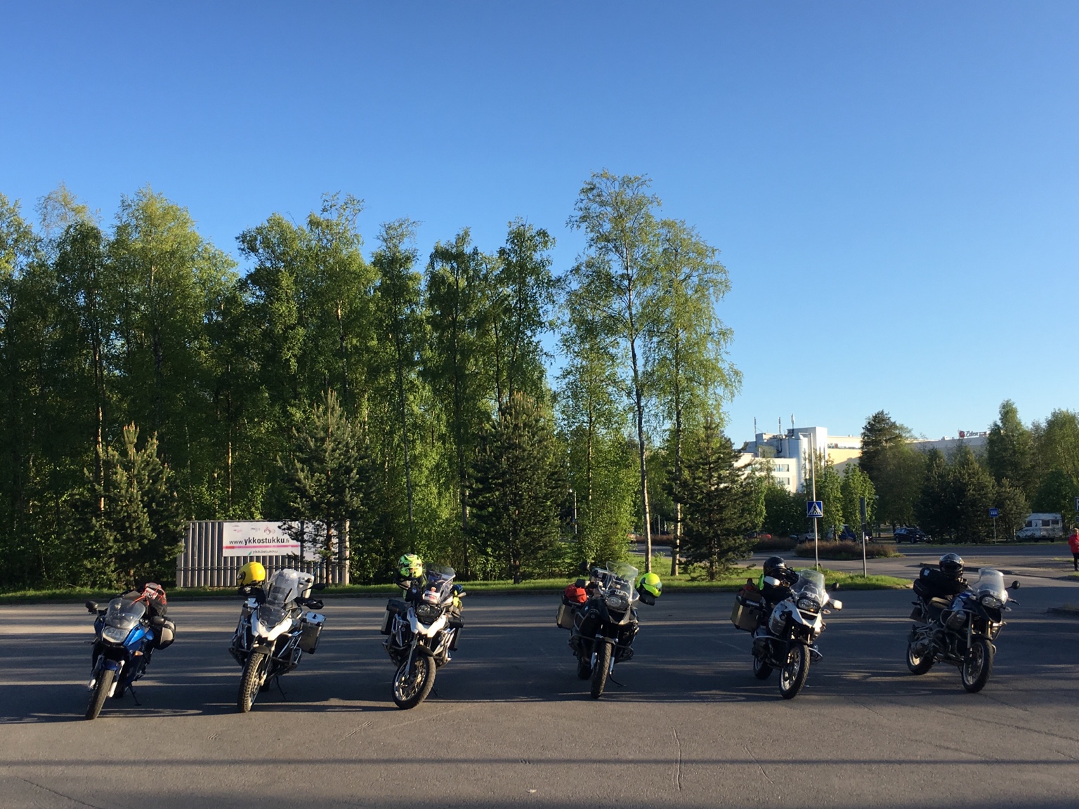 f32c584ef62143f858fc2a9a33b55a45.jpg