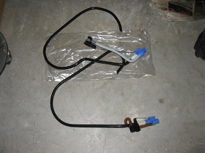 690027527_5q2WC-L.jpg