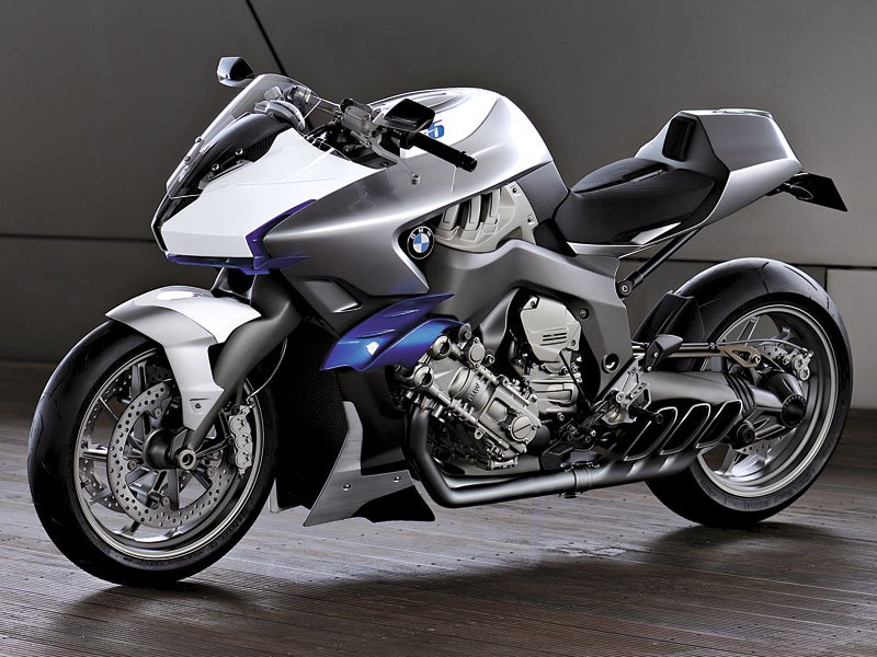 77_BMW_P90053666_b.jpg