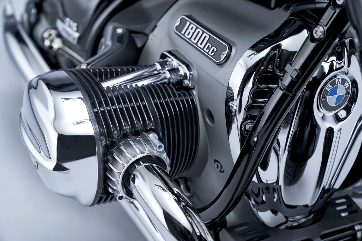 P90386424-high-Res-the-bmw-r-18-first-e.jpg