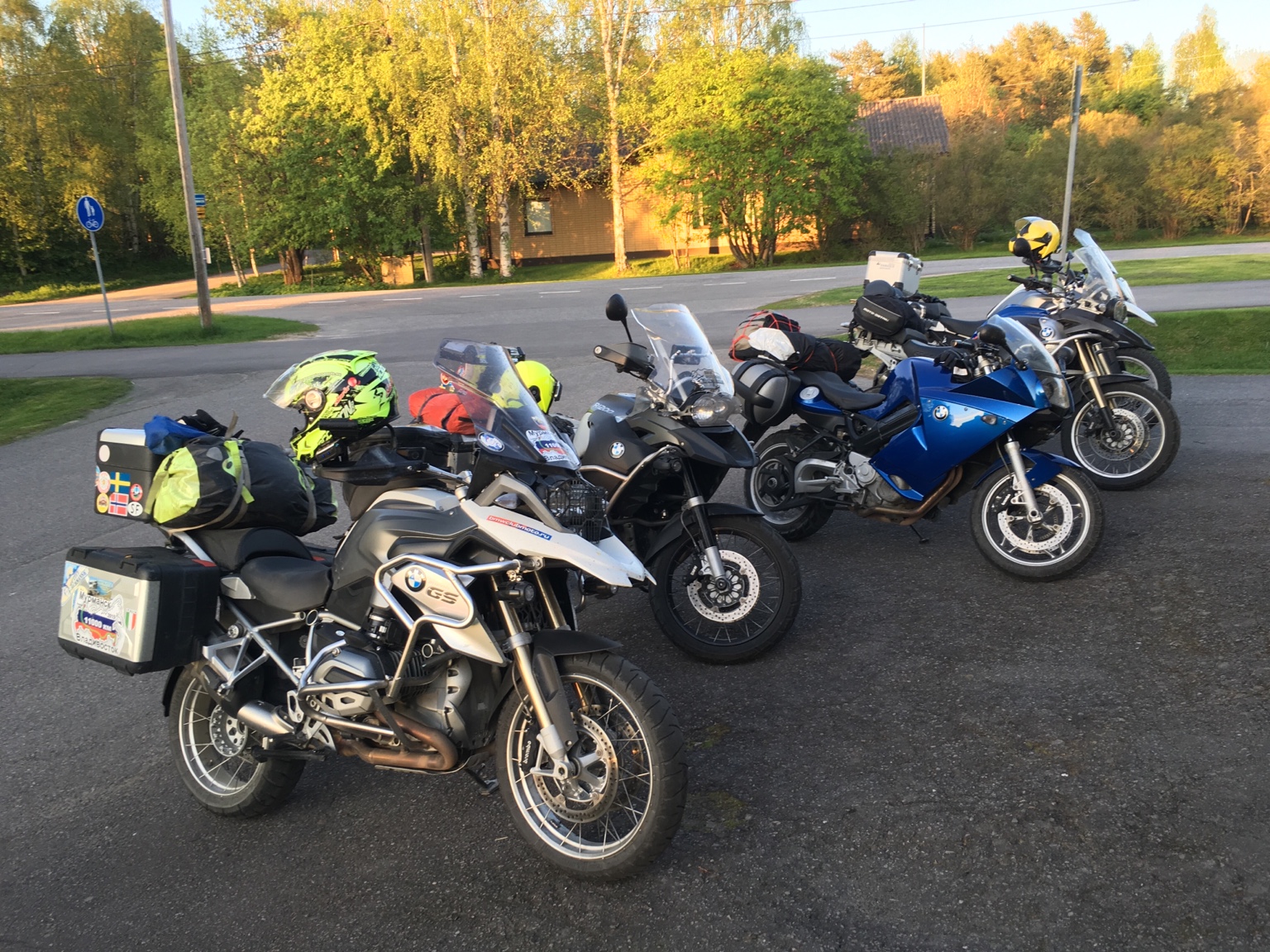 40f51a7ccc3c4830a22f0b3785275ada.jpg