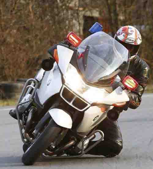 oppozit_bmw_r1200rt_police_02_0.jpg