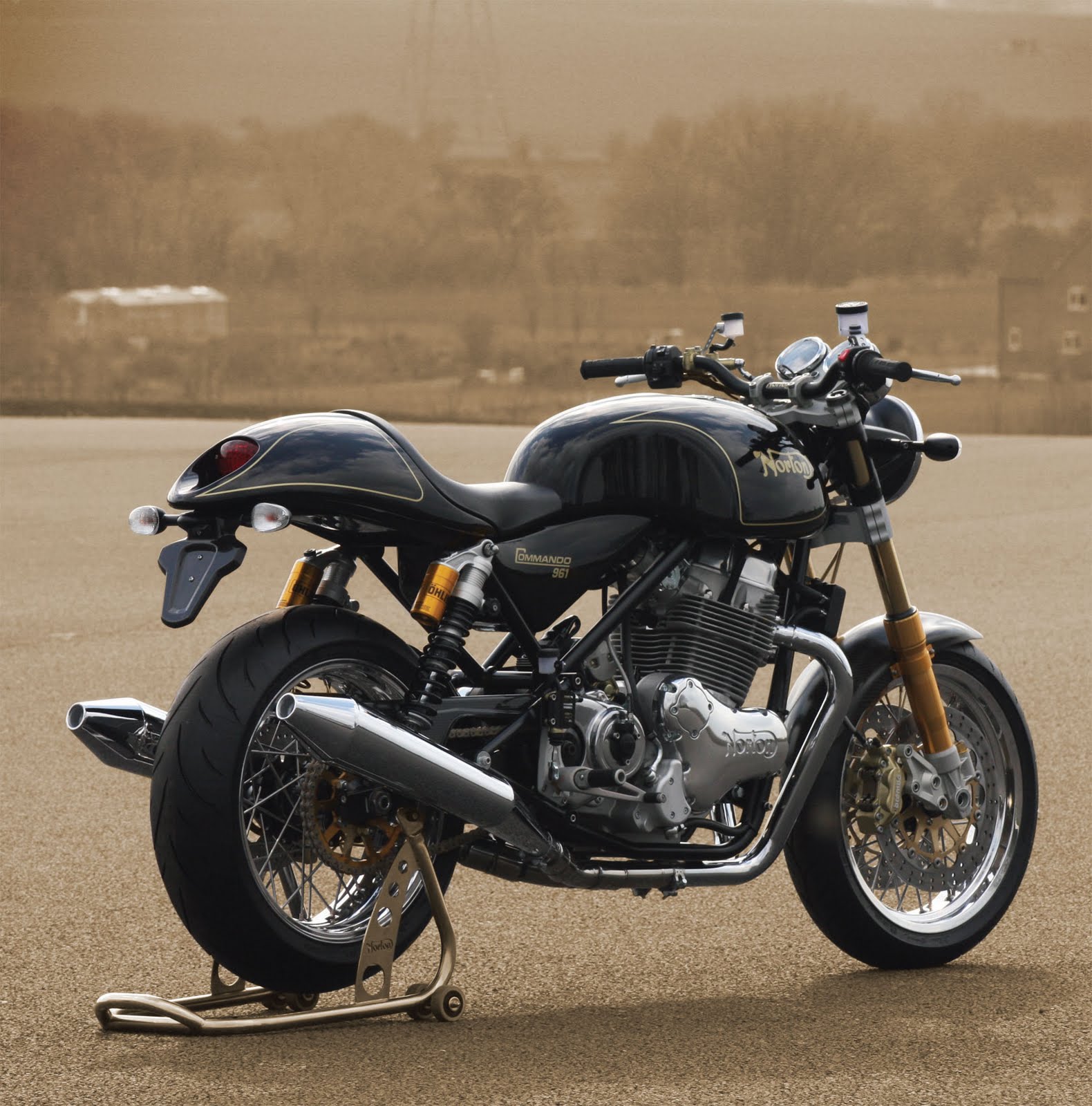2011-Norton-Commando961Sportd.jpg