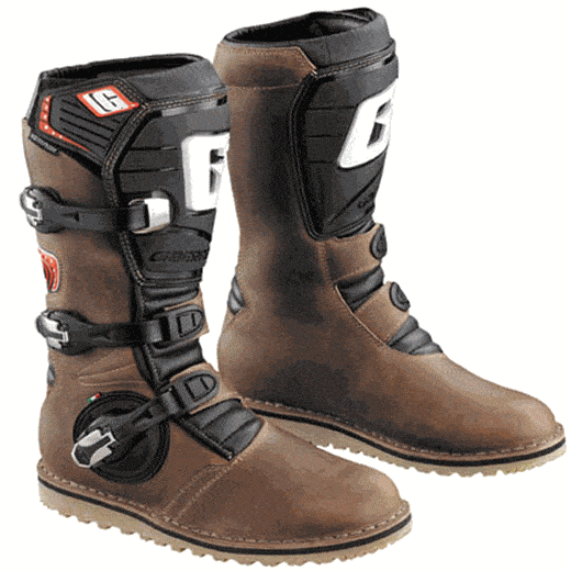 gaerne-balance-oiled-boot-for-adventure-trials-and-dual-sport-riders-4.gif