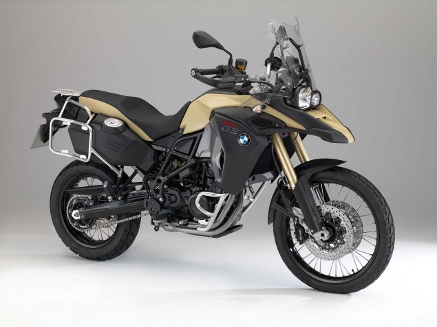 2013-BMW-F800GS-Adventure-studio-still-08-635x476.jpg