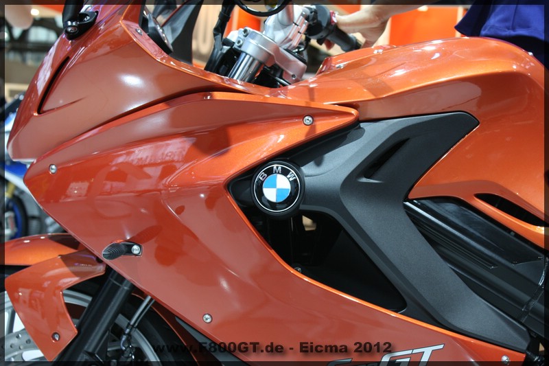 Eicma_2012_BMW_F800GT_de_24.jpg