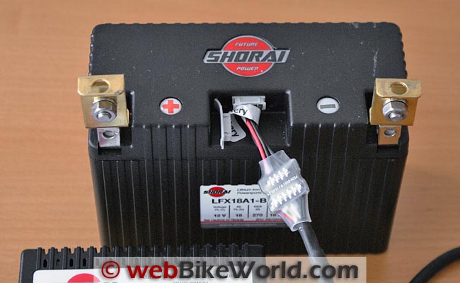 shorai-bm-s01-battery-charger-connected-to-battery.jpg